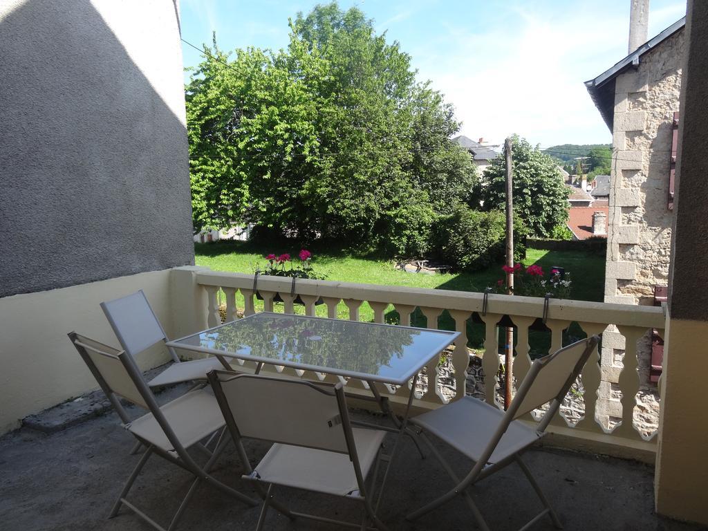 La Petite Cerise Villa Eymoutiers  Eksteriør billede